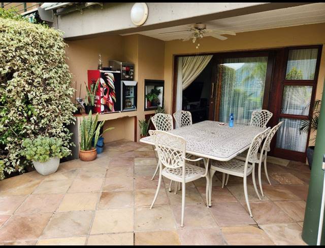 2 BEDROOM APARTMENT FOR SALE IN KEY WEST ESTATE